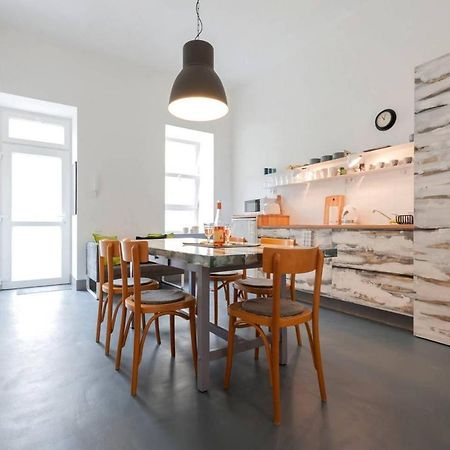 Modern Stylish 2 Bedroom Holiday Apartment Budapest Exterior photo